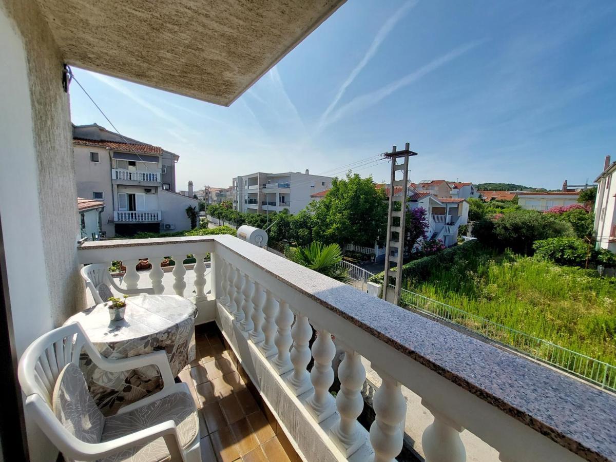 Apartmani Rahela Vodice Esterno foto